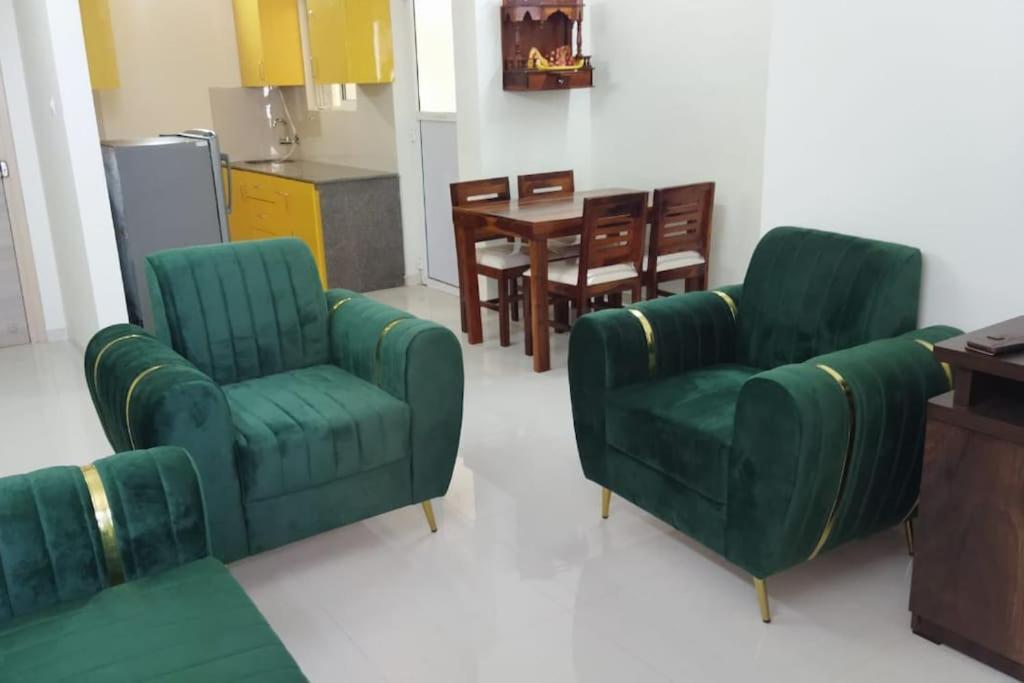 Tata Rio De Goa ,Goodstay 2 Bhk Apartment With Pool ,6Km From Airport ,201 Vāsco Da Gāma Extérieur photo